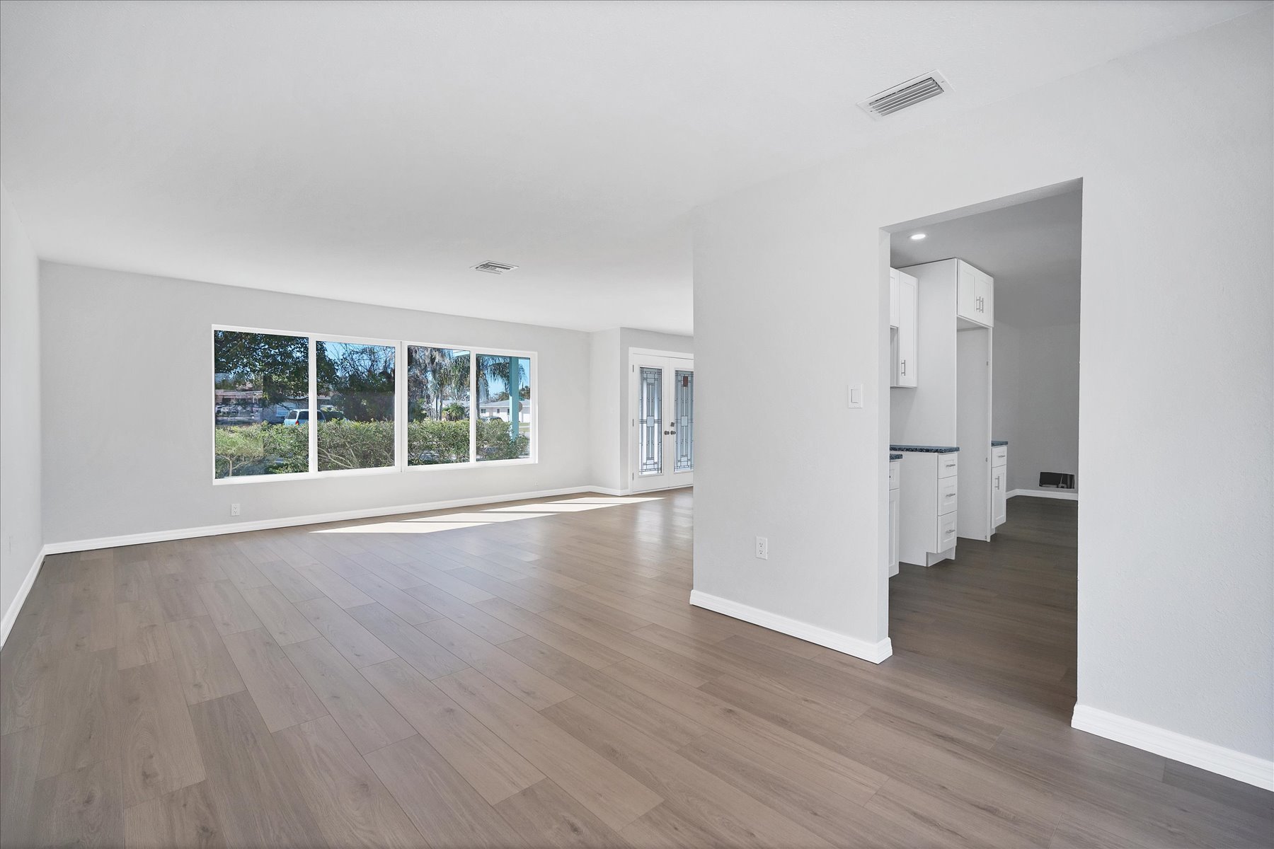 Cabinet Refinishing Tampa Bay