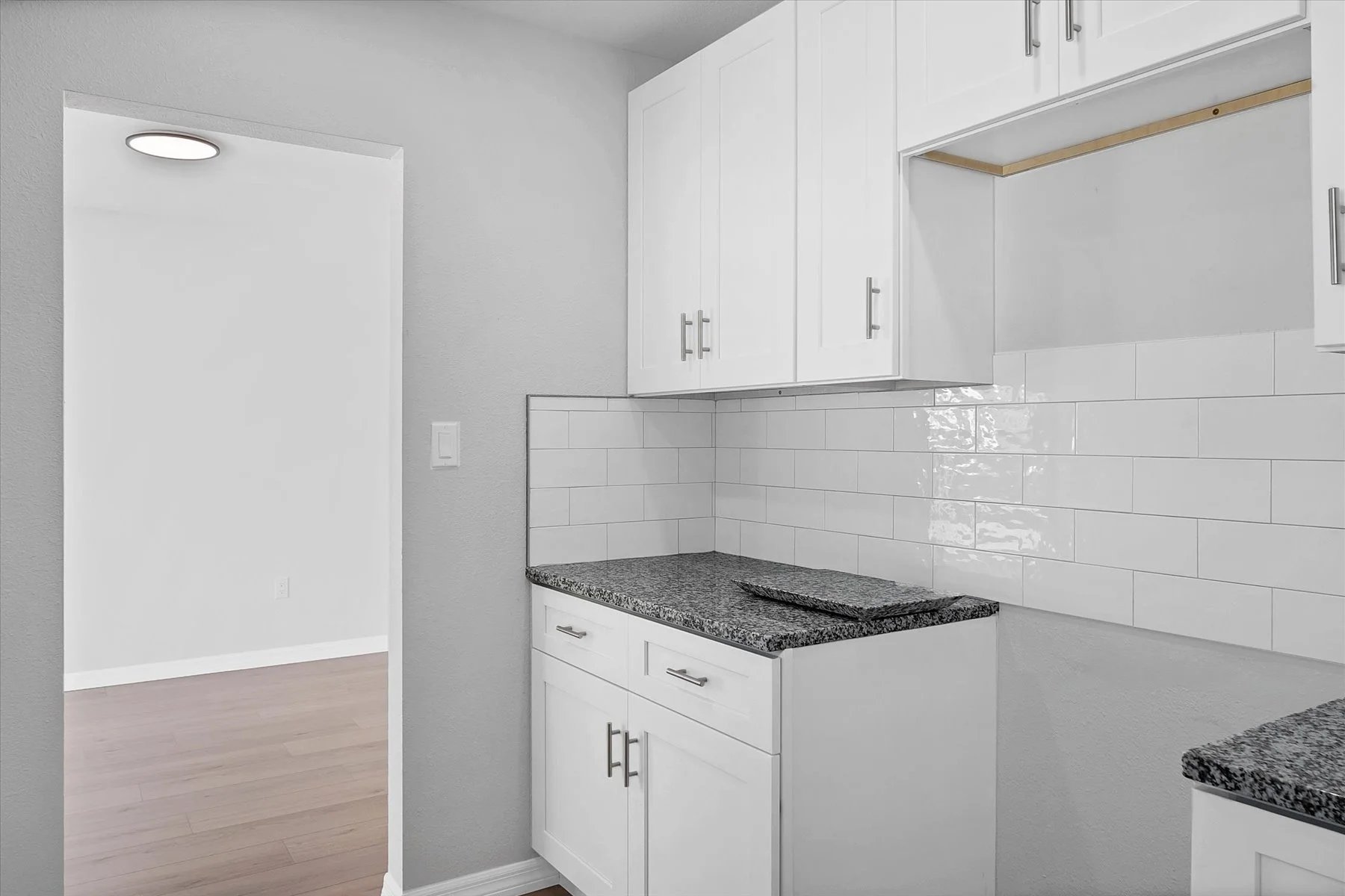 Cabinet Refinishing Tampa Bay