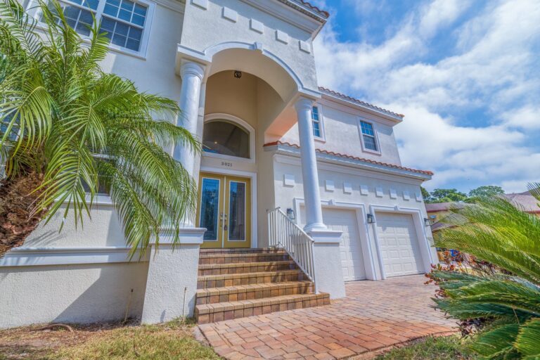 How to Choose the Right Paint Color for Your Home Exterior