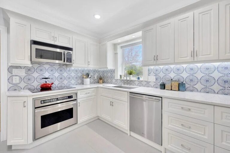Why You Need Updated Cabinets Before Listing Your Home